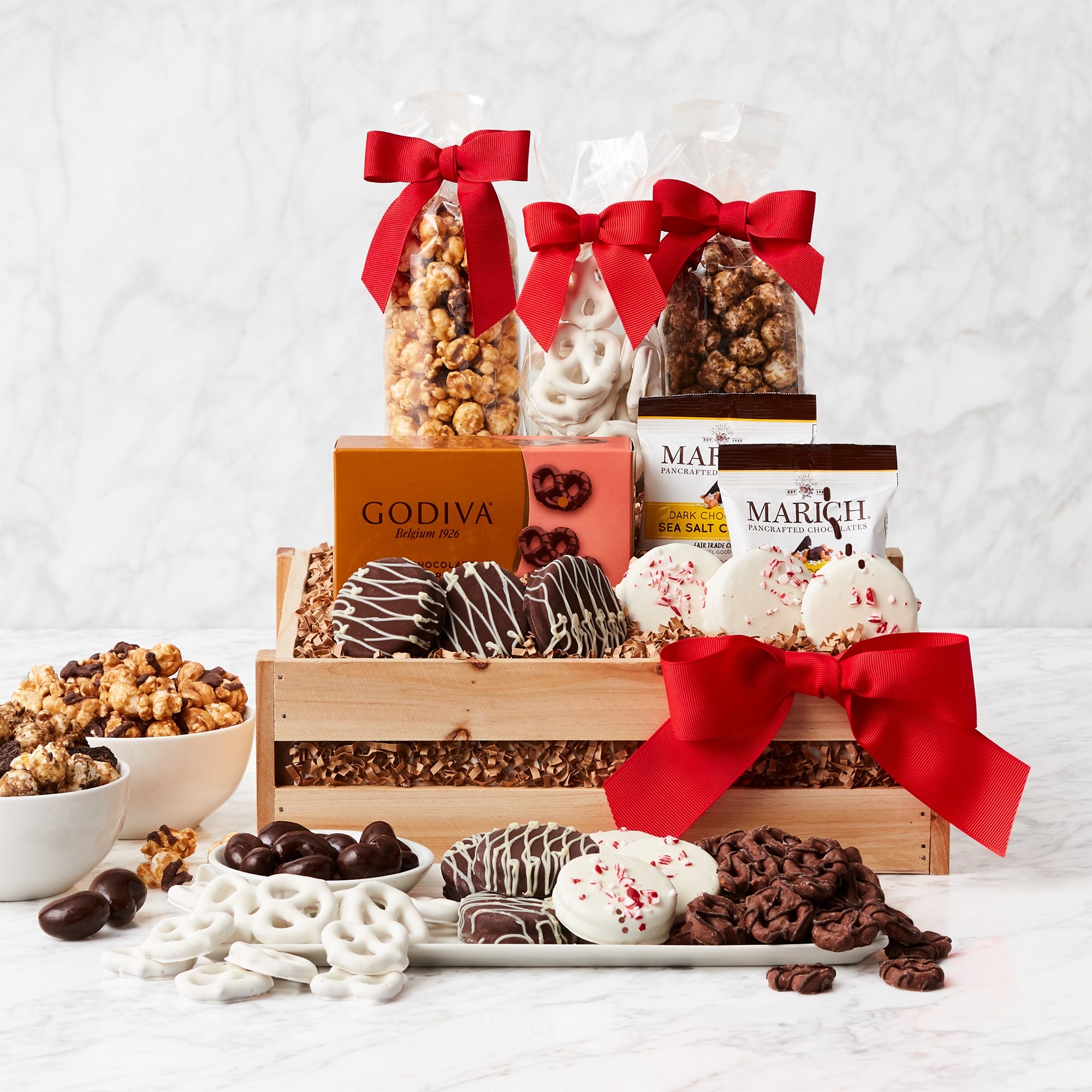 Buy SurpriseForU Chocolate For Happiness A Beautiful Chocolate Hamper | Chocolate  Gift | Chocolate Basket Hamper | 69 Online at Best Prices in India -  JioMart.