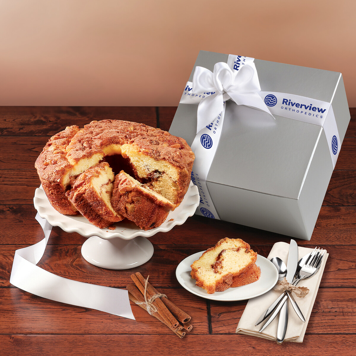 Cinnamon Walnut Coffee Cake - Oprah Winfrey Favorite Cinnamon Walnut Coffee Cake - Oprah Winfrey Favorite