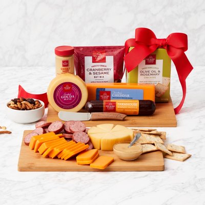 Hickory Farms Cheese and Crackers Gift Set with Cutting Board